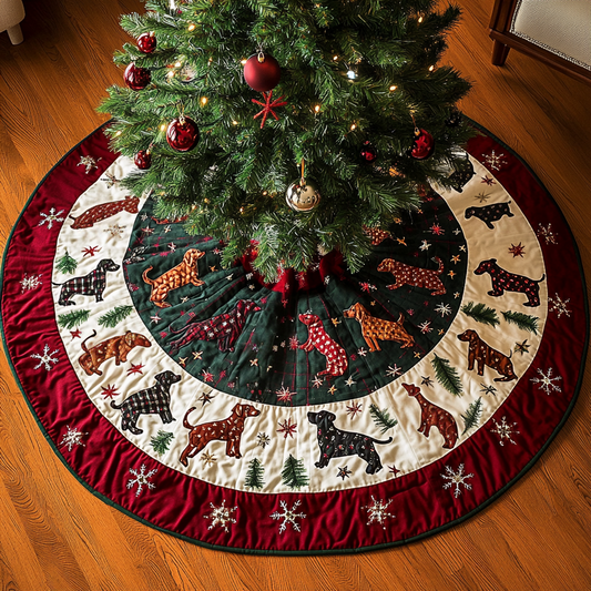 Hot Dog Happiness Christmas Quilted Tree Skirt NCU0DK1692