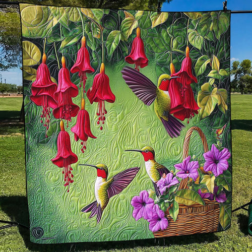 Hummingbird Nest Quilted Blanket NCU0NT5427