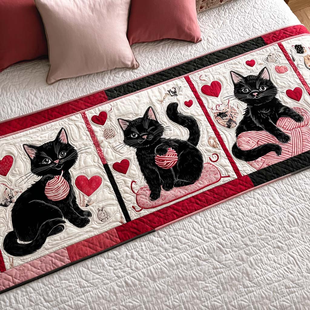 Kitty Valentine Quilted Bed Runner NCU0NT11644