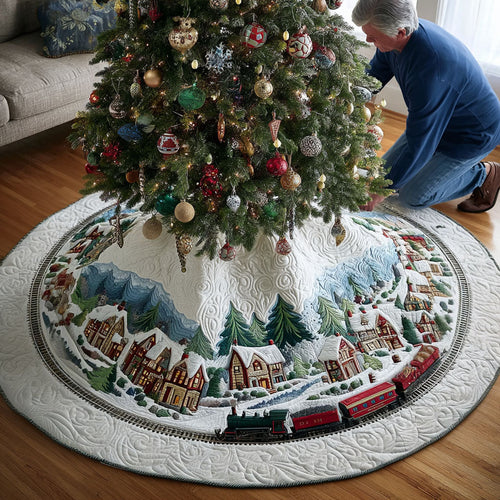 Kris Kringle Locomotive Christmas Quilted Tree Skirt NCU0PT10279