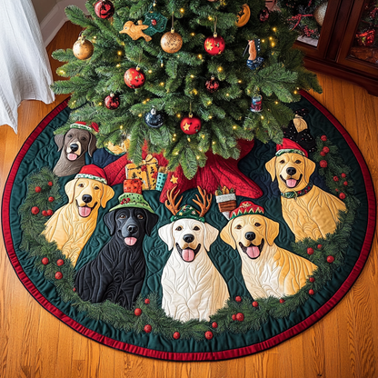 Labrador Christmas Cheer Christmas Quilted Tree Skirt NCU0DV1527