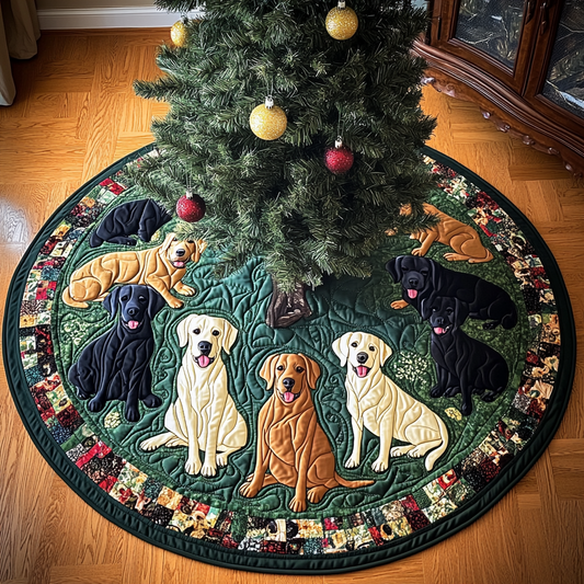 Labrador Sleigh Ride Christmas Quilted Tree Skirt NCU0DV1793