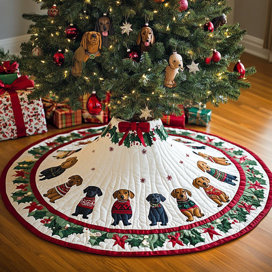 Dachshund Christmas Quilted Tree Skirt NCU0VT298