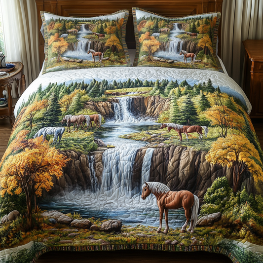 Majestic Hoof 3-Piece Quilted Bedding Set NCU0DK7148