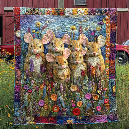 Mice in the Meadow Quilted Blanket NCU0PT5470