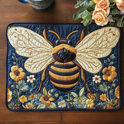 Midnight Honeybee Quilted Placemat NCU0NT4368