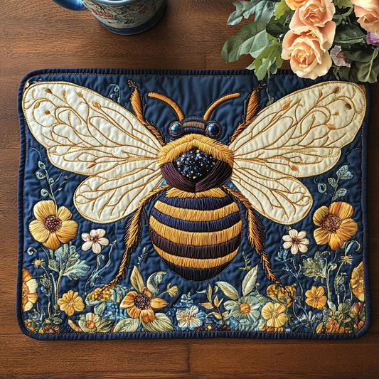 Midnight Honeybee Quilted Placemat NCU0NT4368