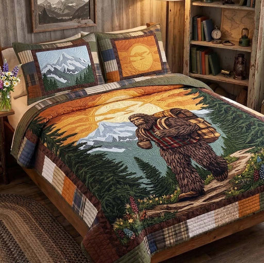 Mountain Tracker 3-Piece Quilted Bedding Set NCU0QD018