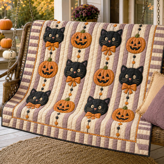 Onyx Feline Quilted Blanket NCU0TD3013