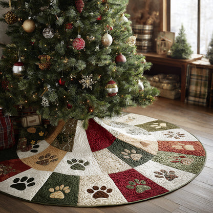 Paw Blessings Christmas Quilted Tree Skirt NCU0DV8656