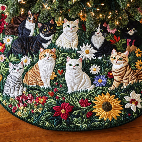 Pawprint Garden Quilted Christmas Tree Skirt NCU0PT2363