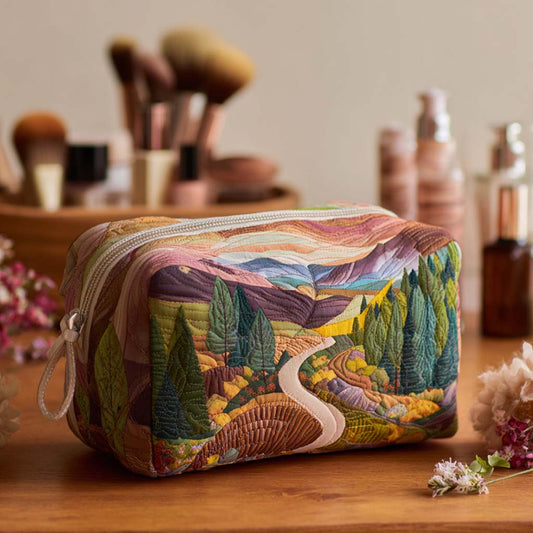 Peaceful Valley Quilted Makeup Bag NCU0PT9476
