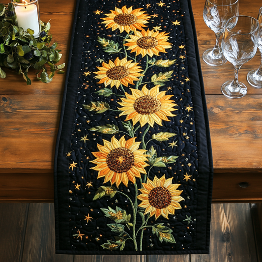 Petal Whirl Quilted Table Runner NCU0VH5572