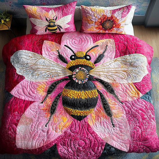 Pink Bloom Bee 3-Piece Quilted Bedding Set NCU0NT5037
