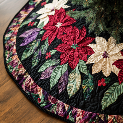 Poinsettia Garland Christmas Quilted Tree Skirt NCU0VH335