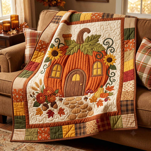 Pumpkin Cottage Quilted Blanket NCU0XD2903
