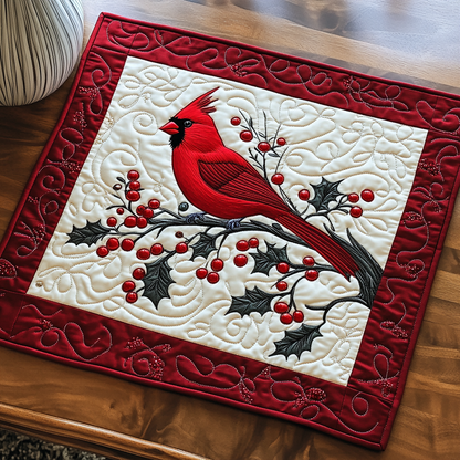 Red Feathered Winter Quilted Place Mat NCU0DK2609