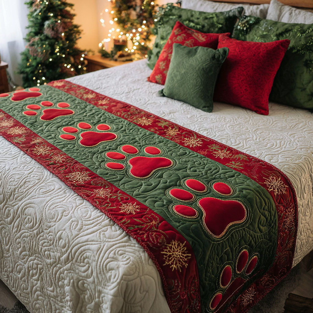 Red Pawpath Quilted Bed Runner NCU0TV1177