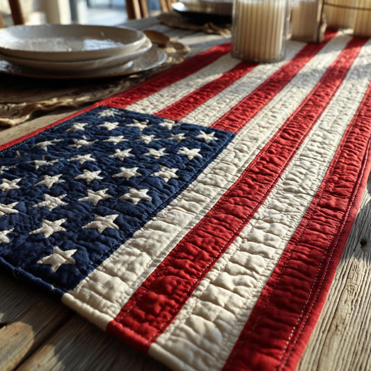 Red White Quilted Table Runner NCU0DV9361