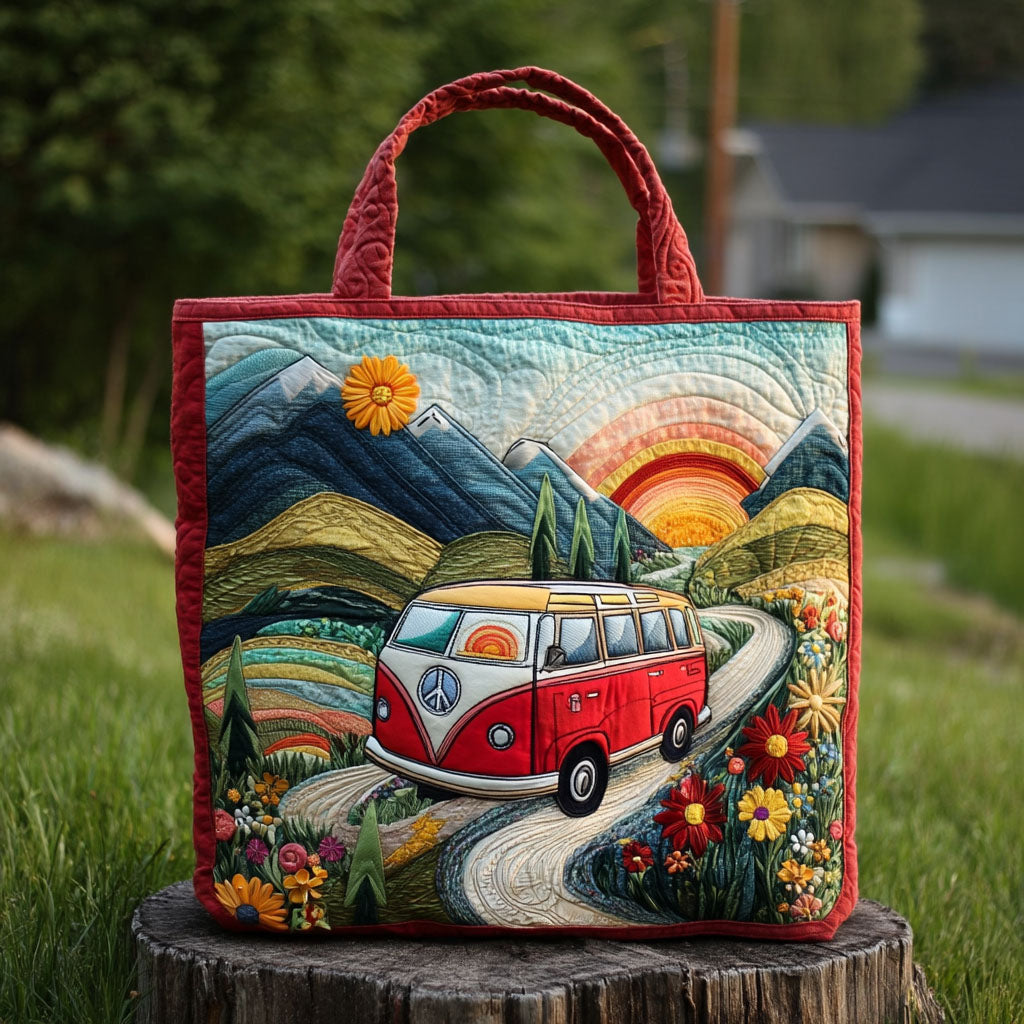 Retro Roads Quilted Tote Bag NCU0PT8232