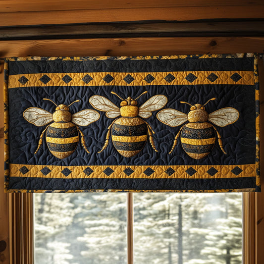 Rustic Bees Quilted Valance NCU0NT4251