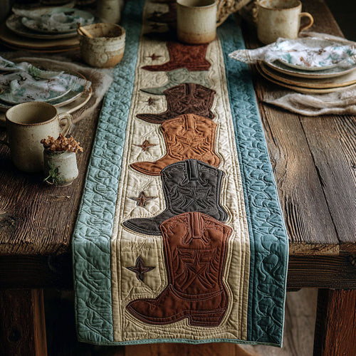 Rustic Spurs Quilted Table Runner NCU0TV1447