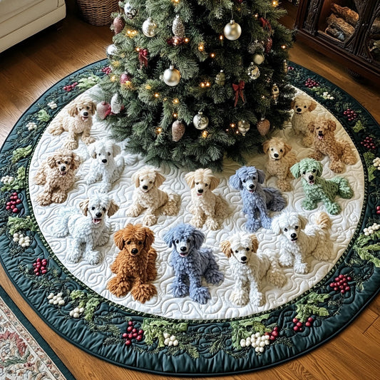 Santa Poodle Helper Quilted Christmas Tree Skirt NCU0DV8079
