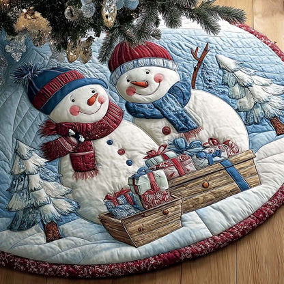 Snow Family Cabin Quilted Tree Skirt NCU0XD1983