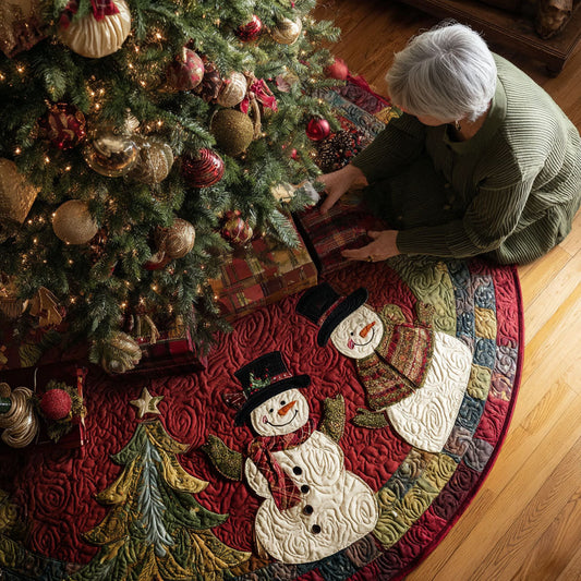 Snowman Gathering Christmas Quilted Tree Skirt NCU0PT10083