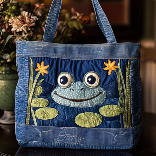 Still Waters Frog Quilted Tote Bag NCU0PT8410