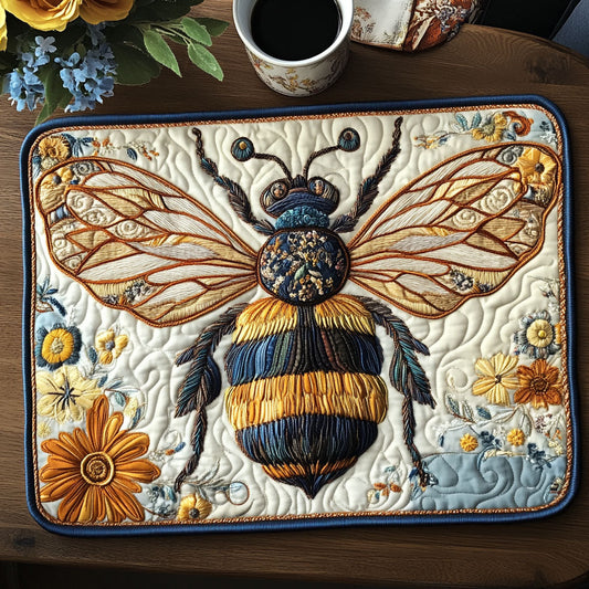 Sunlit Honeybee Quilted Placemat NCU0NT4377