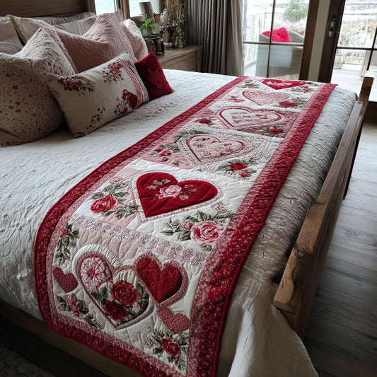 Sweet Hearts Quilted Bed Runner NCU0DV9112