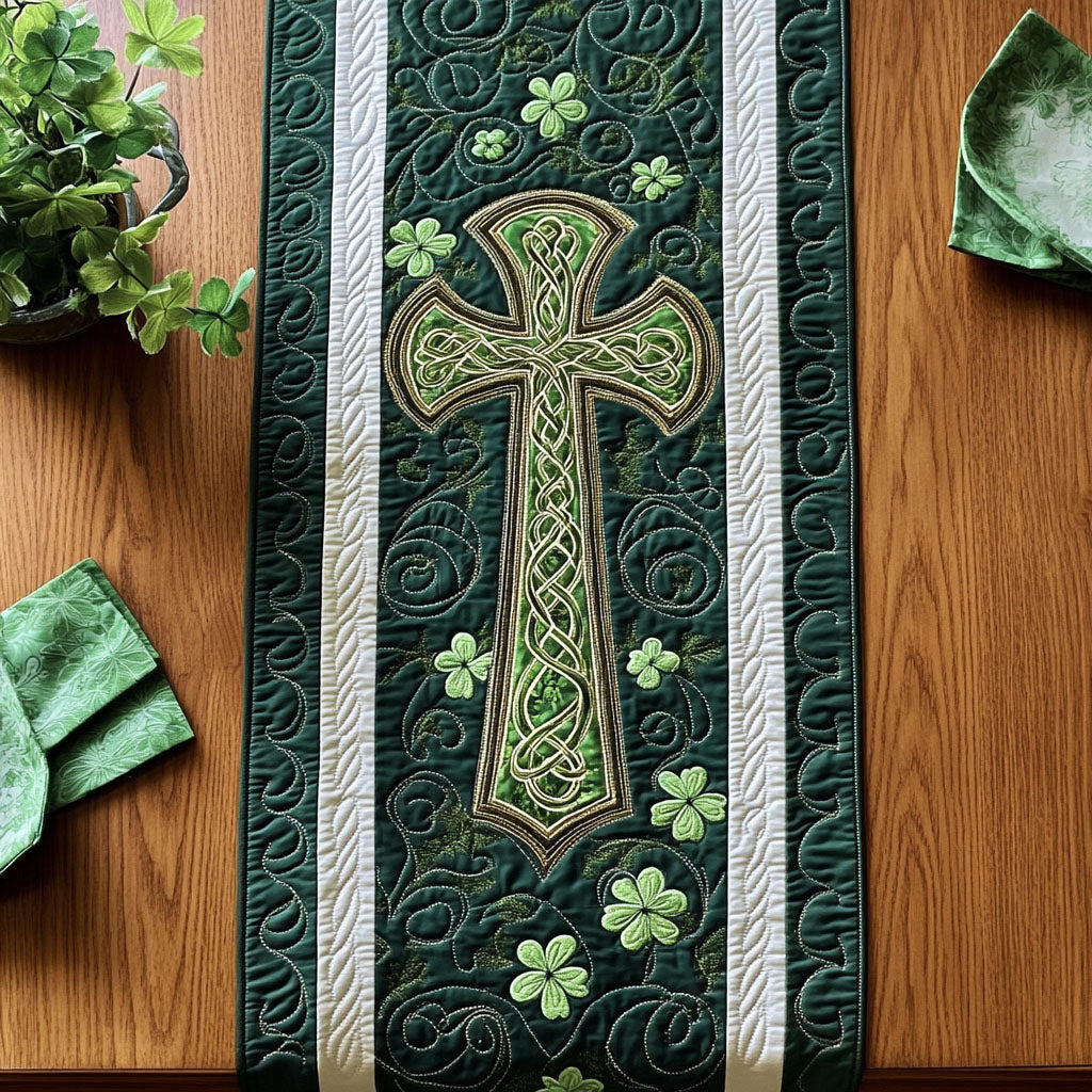 Verdant Luck Quilted Table Runner NCU0NT12054