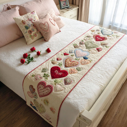Vintage Hearts Quilted Bed Runner NCU0PT10821