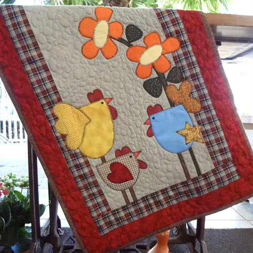 Whimsical Chickens Quilted Table Runner NCU0TH525