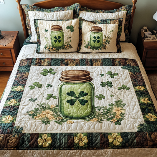 Whimsical Clover Dreams 3-Piece Quilted Bedding Set NCU0TL2237