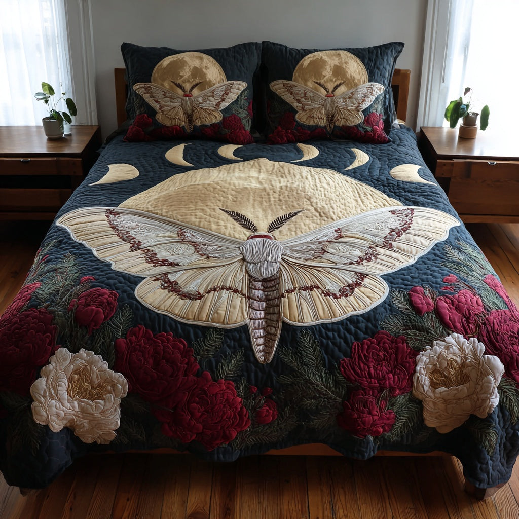 White Moth 3-Piece Quilted Bedding Set NCU0VL3746
