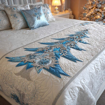 Winter Evergreen Quilted Bed Runner NCU0XD792