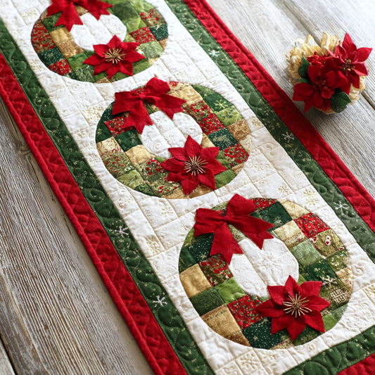 Winter Wreath Glow Quilted Table Runner NCU0TD661