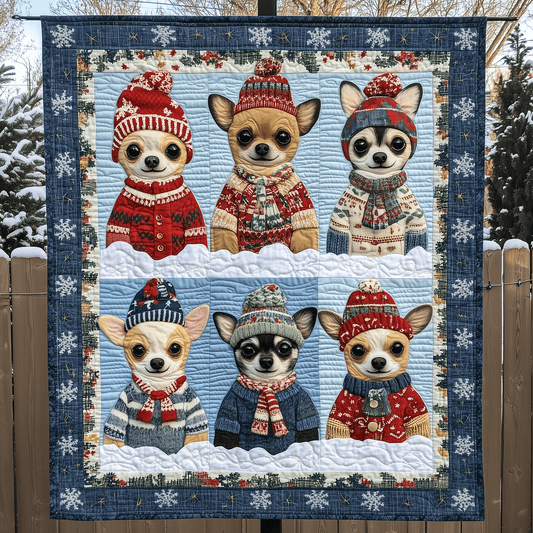 Yuletide Chihuahuas Art Quilt Hanging NCU0TH1612