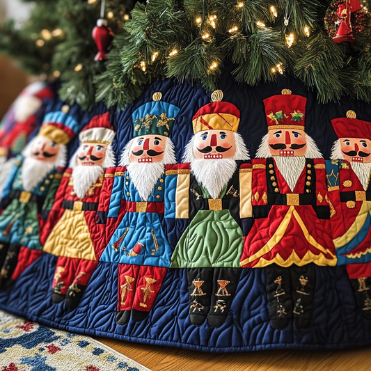 Yuletide Watch Quilted Christmas Tree Skirt NCU0VH617