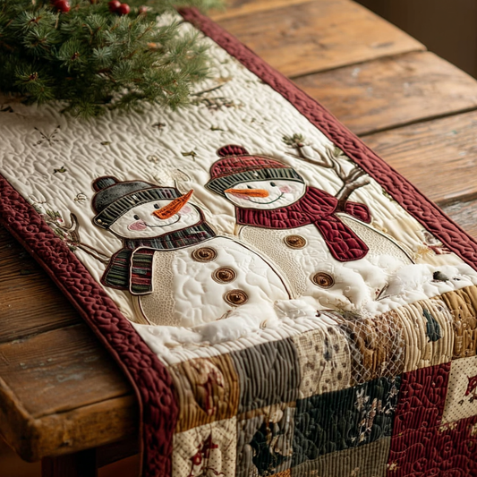 Snow Friends Classic Quilted Table Runner NCU0XD2078